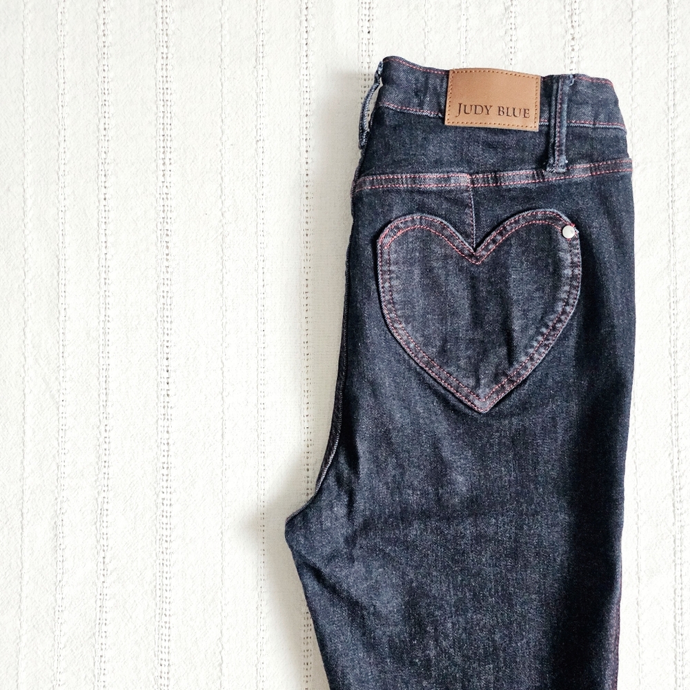 Judy Blue High Rise Dark Wash Heart Shaped Pockets Skinny Jeans Stretch 9/29 - Picture 14 of 15